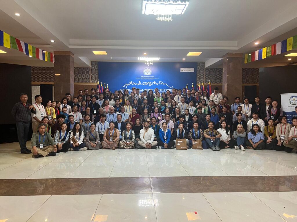 A group picture with all the participants and speakers at the International Tibetan Youth Forum